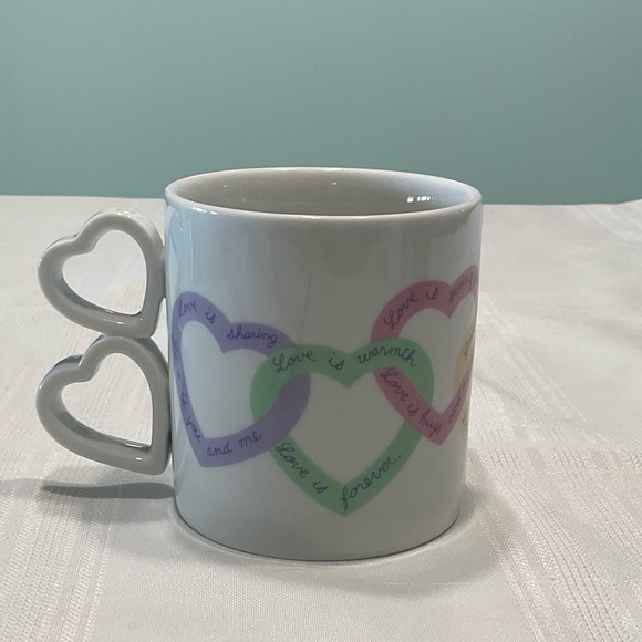 Coffee Mug with Hearts and Love Messages Double heart handle - Picture 3 of 6